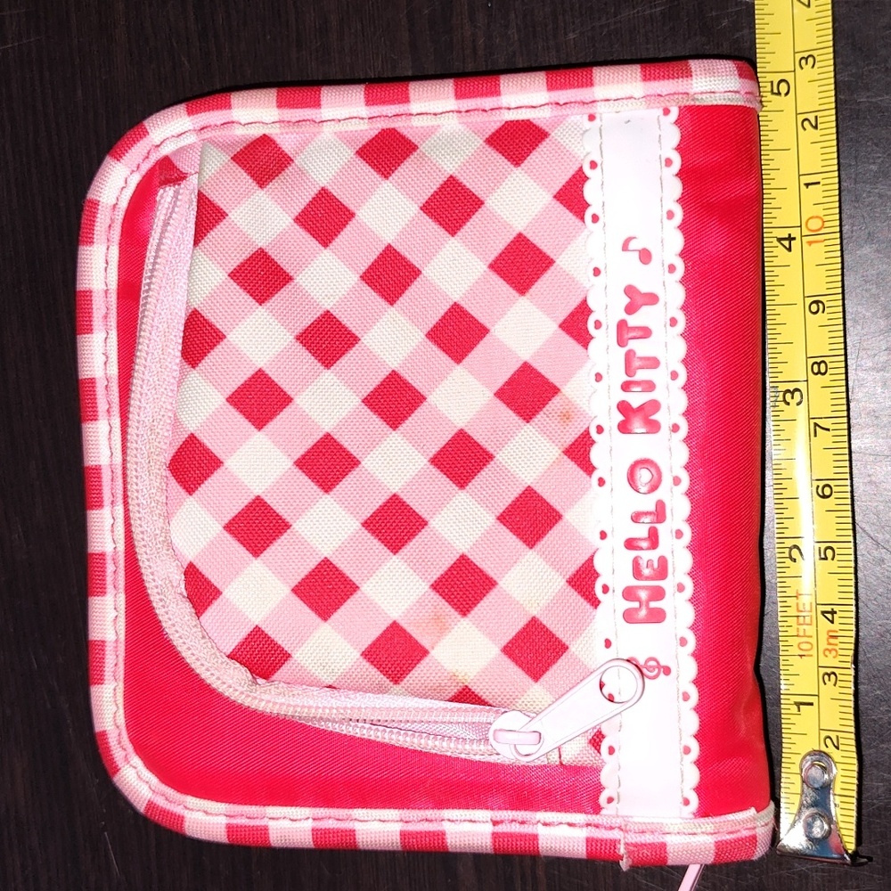 Hello Kitty Wallet - Picture 2 of 3